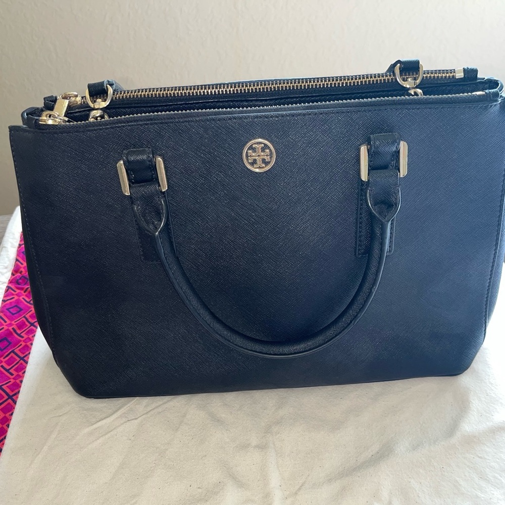 Tory Burch medium bag .